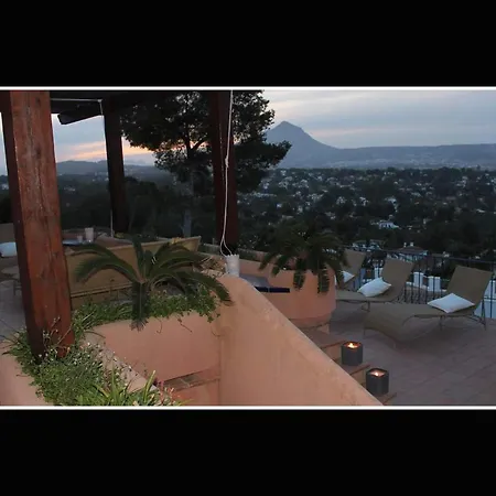 0868 Luxury In Granadella